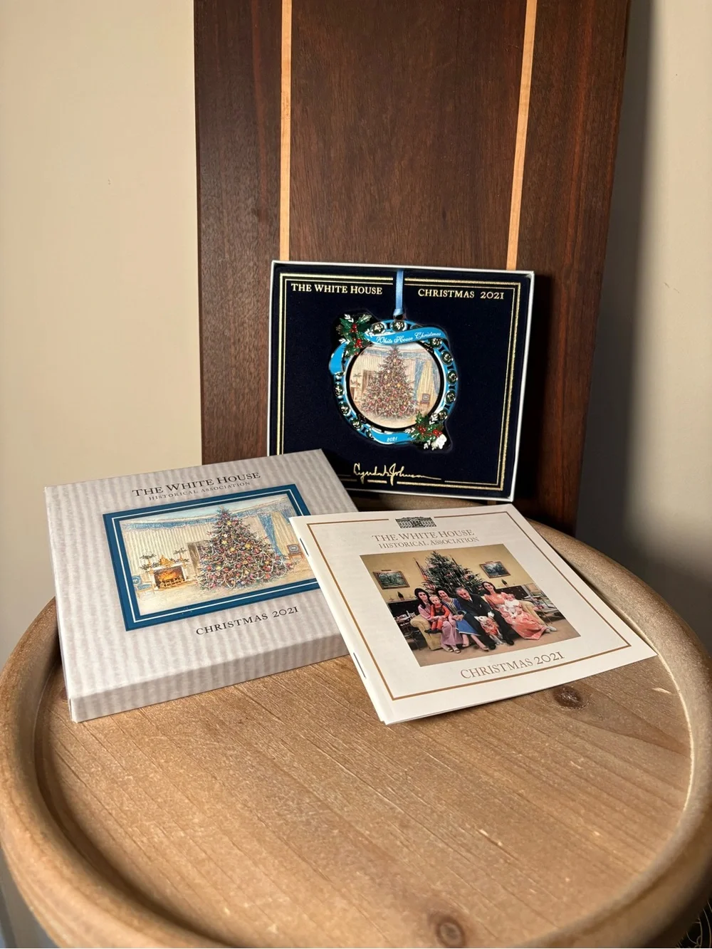 2021 LE White House Ornament - Blue/Gold, New in Box